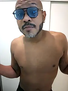 RickDonn online show from April 5, 9:45 pm