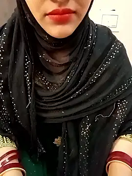 Snapshot of Miss_Noor__ chatting on April 14, 6:08 am Miss Noor online show from April 14, 6:08 am