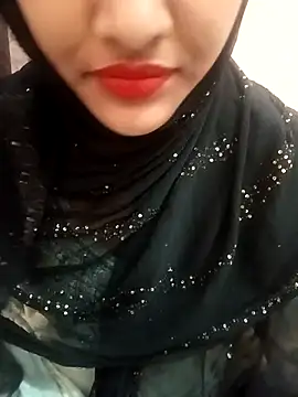 Snapshot of Miss_Noor__ chatting on May 2, 5:45 am Miss Noor online show from May 2, 5:45 am