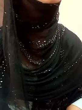 Snapshot of Miss_Noor__ chatting on May 7, 7:58 am Miss Noor online show from May 7, 7:58 am
