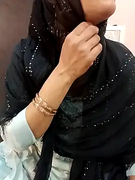 Snapshot of Miss_Noor__ chatting on May 15, 8:21 am Miss Noor online show from May 15, 8:21 am