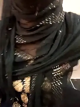 Snapshot of Miss_Noor__ chatting on May 16, 8:33 am Miss Noor online show from May 16, 8:33 am