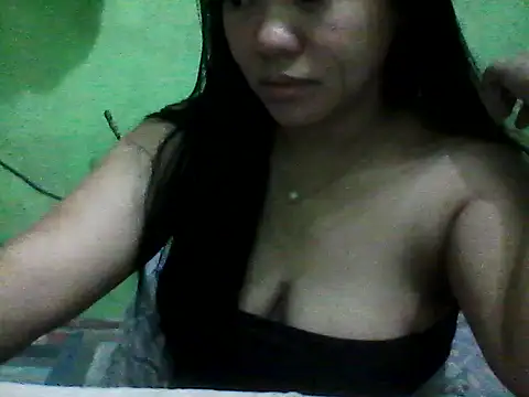 Snapshot of sweety_honey27 chatting on March 30, 12:17 pm sweety honey27 online show from March 30, 12:17 pm
