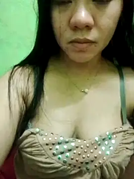 Snapshot of sweety_honey27 chatting on April 5, 12:35 pm sweety honey27 online show from April 5, 12:35 pm