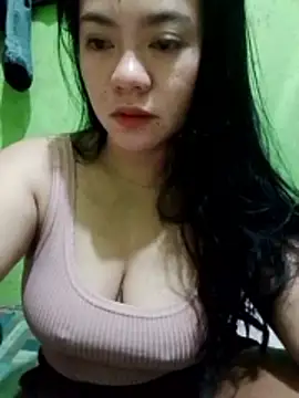 Snapshot of sweety_honey27 chatting on April 23, 6:43 pm sweety honey27 online show from April 23, 6:43 pm
