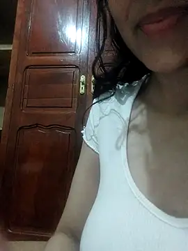 FatinSexy online show from April 3, 9:57 pm