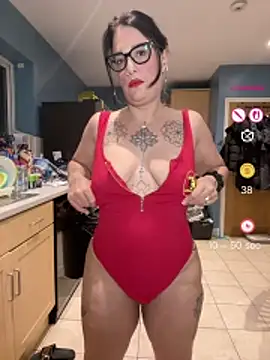 IvyBelleMilf online show from May 10, 9:09 pm