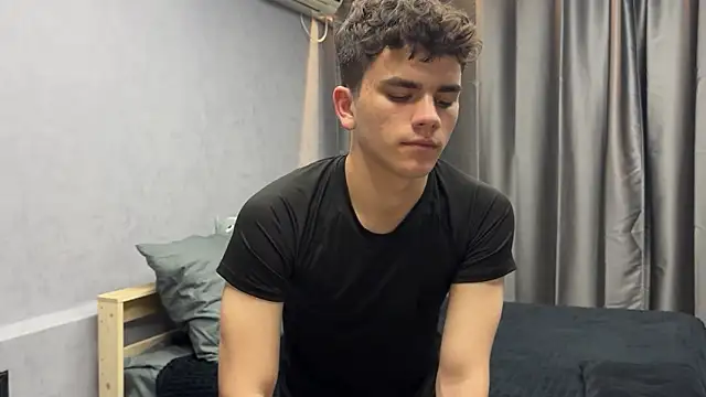 MaxWoolf online show from May 17, 4:14 pm