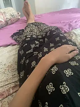 chut3447 online show from April 4, 7:17 am