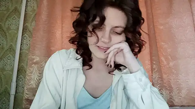 ShirleyNibbs online show from April 7, 2:28 pm