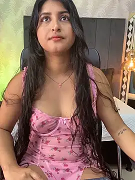 Snapshot of AngelCheerry_ chatting on April 4, 11:51 am AngelCheerry online show from April 4, 11:51 am