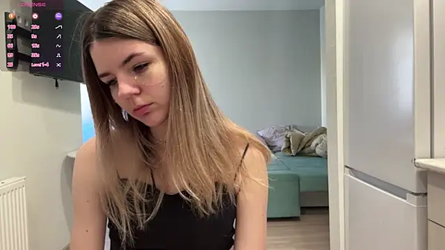 Snapshot of Peachy_keens chatting on April 17, 1:47 pm Peachy keens online show from April 17, 1:47 pm
