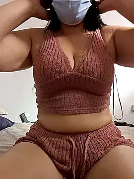 Snapshot of Anna-SeXX chatting on April 21, 4:34 pm Anna-SeXX online show from April 21, 4:34 pm