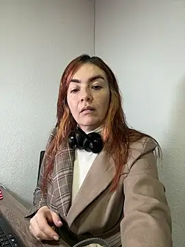 Snapshot of Vanessablazee chatting on April 8, 1:11 pm Vanessablazee online show from April 8, 1:11 pm