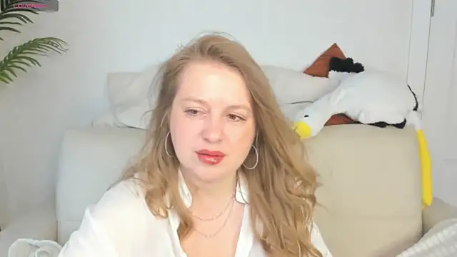 CleoXotie online show from June 14, 1:25 am