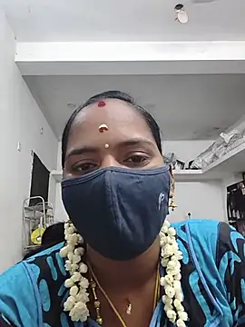 Snapshot of Tamil_Sangeetha chatting on June 6, 1:49 pm Tamil Sangeetha online show from June 6, 1:49 pm