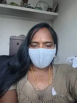 Snapshot of Tamil_Sangeetha chatting on July 13, 11:35 am Tamil Sangeetha online show from July 13, 11:35 am