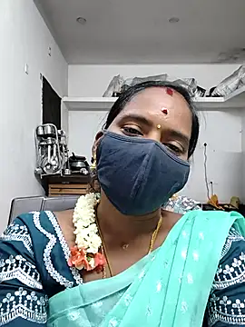 Snapshot of Tamil_Sangeetha chatting on July 17, 6:13 pm Tamil Sangeetha online show from July 17, 6:13 pm