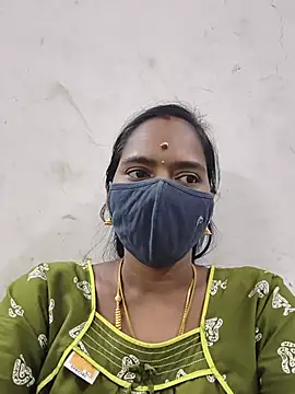 Snapshot of Tamil_Sangeetha chatting on July 19, 1:37 pm Tamil Sangeetha online show from July 19, 1:37 pm