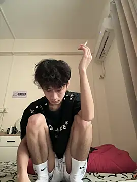 Snapshot of sexyboy-3525 chatting on June 30, 4:02 am sexyboy-3525 online show from June 30, 4:02 am