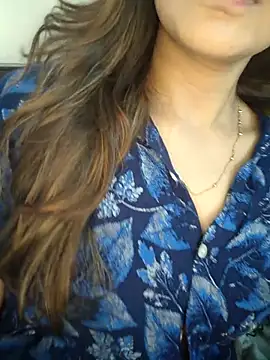 Snapshot of riyaa_sexyy chatting on July 14, 3:18 pm riyaa sexyy online show from July 14, 3:18 pm