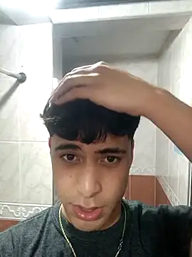 Snapshot of nico_herrera__ chatting on March 31, 12:56 am nico herrera online show from March 31, 12:56 am