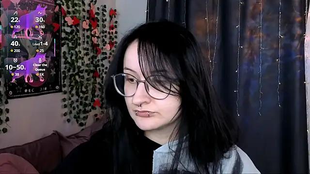 Snapshot of Ame_Core chatting on April 4, 1:52 pm Ame Core online show from April 4, 1:52 pm