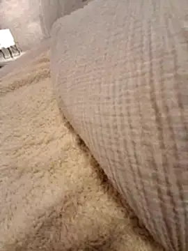 Giuliahoti online show from April 3, 8:51 pm