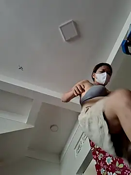 Yummy 9x online show from May 11, 11:57 pm