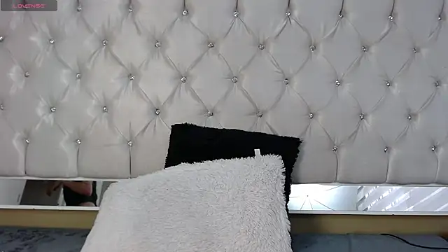 Snapshot of MistressNyx_ chatting on May 26, 2:02 pm MistressNyx online show from May 26, 2:02 pm