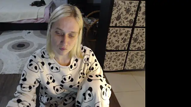 Snapshot of Sweet_hot_shrmp chatting on May 24, 5:51 pm Sweet hot shrmp online show from May 24, 5:51 pm