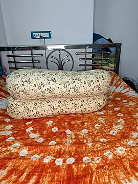 CamGirl Neha online show from July 21, 8:33 pm