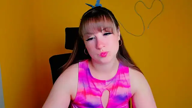 Tiffani Angel online show from May 19, 5:58 am