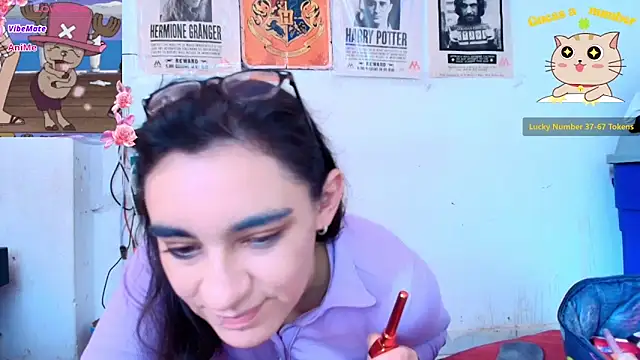 Snapshot of Ellaa_honey chatting on May 5, 2:58 pm Ellaa honey online show from May 5, 2:58 pm
