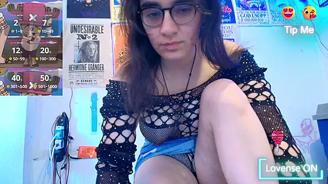 Snapshot of Ellaa_honey chatting on June 10, 7:13 pm Ellaa honey online show from June 10, 7:13 pm