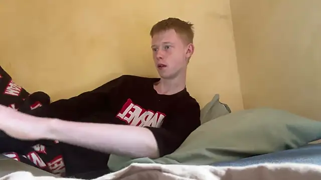 dreamy devi1 online show from April 4, 10:35 am