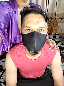 Snapshot of sexy_couple-777 chatting on April 1, 6:38 pm sexy couple-777 online show from April 1, 6:38 pm