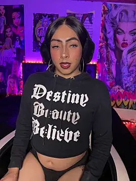 Snapshot of Sky__420 chatting on April 1, 11:46 pm Sky 420 online show from April 1, 11:46 pm