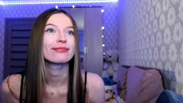 Snapshot of sexyamelia_meow chatting on April 19, 6:32 pm sexyamelia meow online show from April 19, 6:32 pm