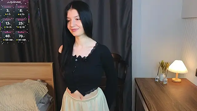 Snapshot of JazminLantey chatting on April 12, 1:10 am JazminLantey online show from April 12, 1:10 am