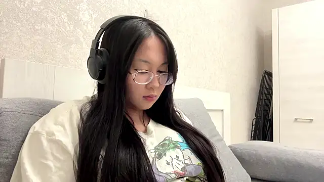 Feylinmay online show from April 12, 10:04 pm
