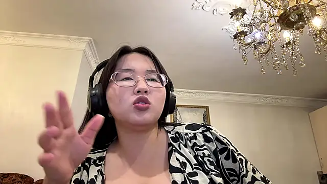 Feylinmay online show from April 25, 10:29 am