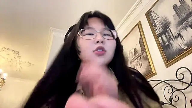 Feylinmay online show from May 2, 12:10 pm
