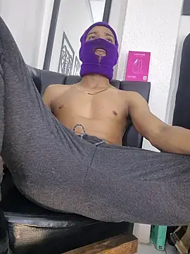 Snapshot of big_cock2016 chatting on June 8, 5:30 am big cock2016 online show from June 8, 5:30 am