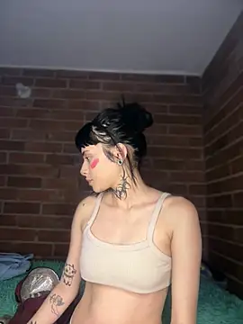Snapshot of Babeel_ chatting on July 9, 2:59 am Babeel online show from July 9, 2:59 am