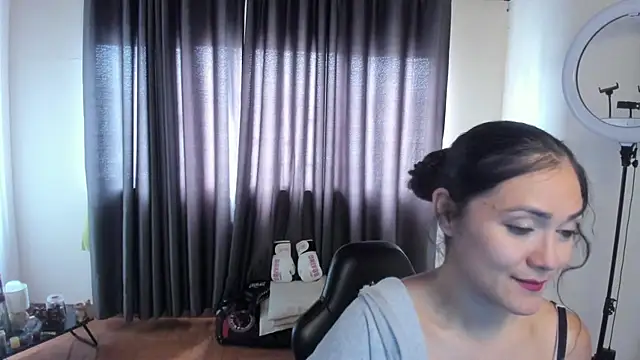FreyaRouge online show from July 11, 6:43 pm