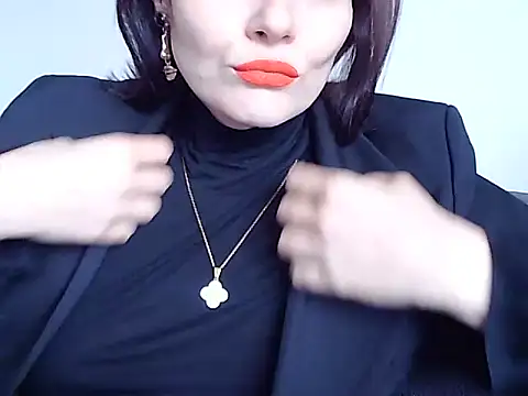 Kin Kueen online show from March 31, 8:04 am