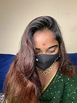 Bold Girl   online show from March 31, 11:16 pm