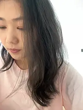 Snapshot of Shanshan_1267 chatting on April 29, 5:22 am Shanshan 1267 online show from April 29, 5:22 am
