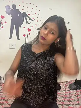 Cutiepie- online show from May 5, 6:38 pm